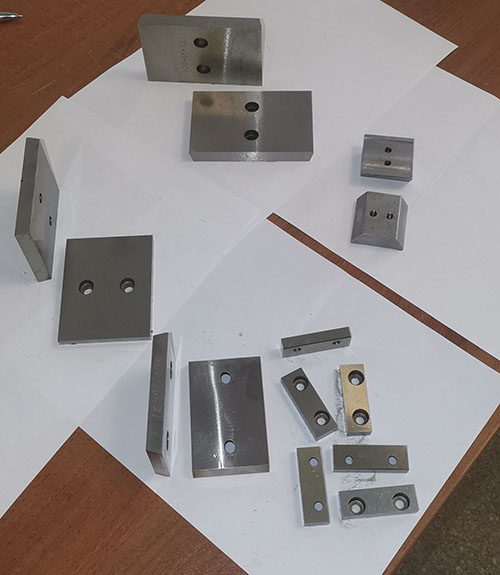 Пластины прижимные Пластины прижимные для BAS 040, BAS 050-01, BAS 050-11, BAS 060, BAS 065, BAS 052, BAS 100, BAS 120, BAS 320, BAS 330, BAS 340